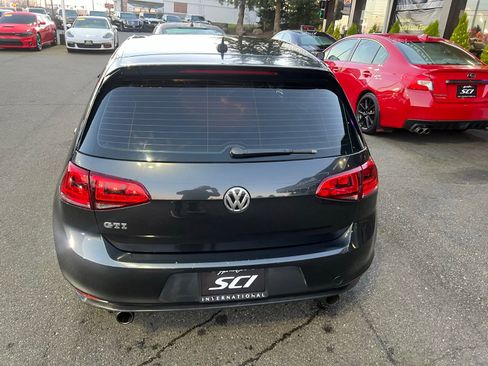 Used 2016 Volkswagen GTI SE image 4