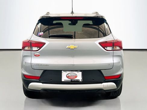 Used 2025 Chevrolet TrailBlazer LT w/ Driver Confidence Package FWD image 5