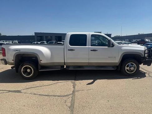 Used 2010 Chevrolet Silverado 3500 LT w/ Exterior Plus Package AWD/4WD image 11