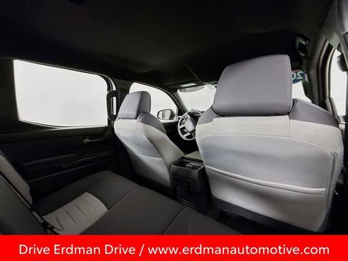 Certified 2025 Toyota Tacoma TRD Off-Road image 28