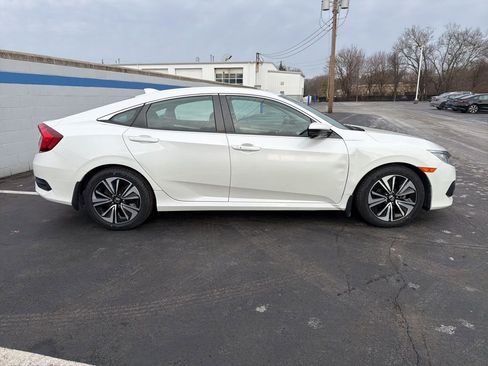 Used 2018 Honda Civic EX-L image 6