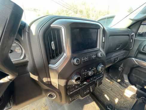 Used 2020 Chevrolet Silverado 1500 LTZ w/ Z71 Off-Road Package image 10