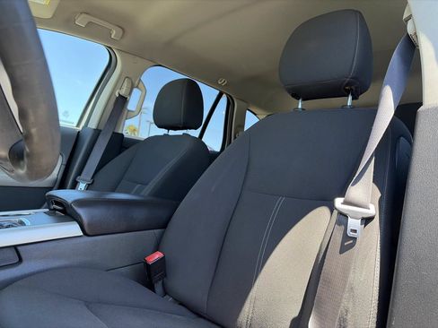 Used 2013 Ford Edge SE FWD image 8