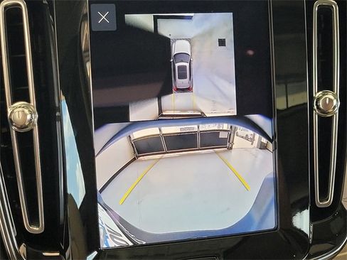 New 2026 Volvo XC40 B5 Plus w/ Protection Package Premier image 19