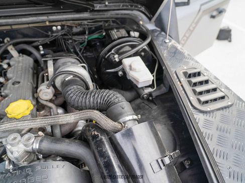 Used 2010 Nissan Rogue image 24