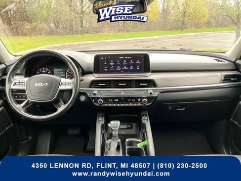 Used 2022 Kia Telluride EX w/ EX Premium Package AWD/4WD image 12