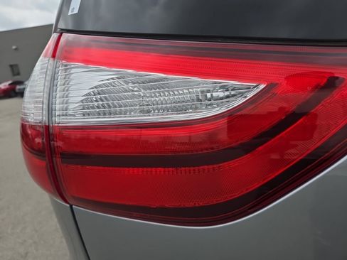 Used 2017 Toyota Sienna XLE image 13