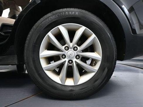 Used 2017 Kia Sorento LX w/ LX Convenience Package AWD/4WD image 12