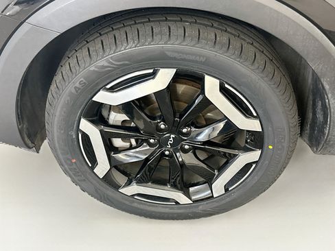 Used 2025 Kia Telluride S AWD/4WD image 38