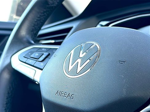 Used 2024 Volkswagen Jetta S image 30