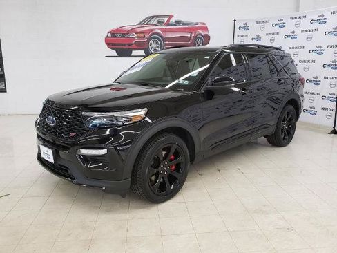 Certified 2022 Ford Explorer ST w/ Equipment Group 401A AWD/4WD image 3