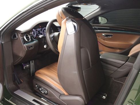 Used 2020 Bentley Continental GT image 44