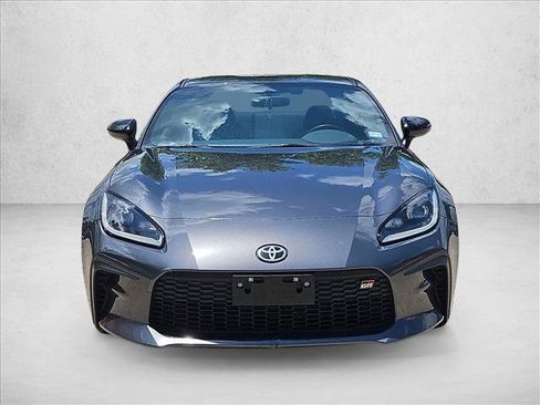 Used 2024 Toyota GR86 RWD image 2