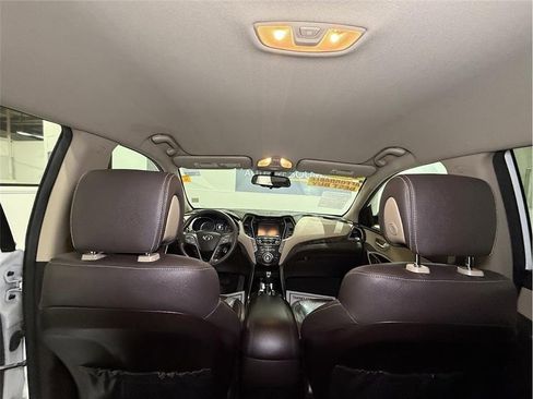 Used 2017 Hyundai Santa Fe Sport image 16