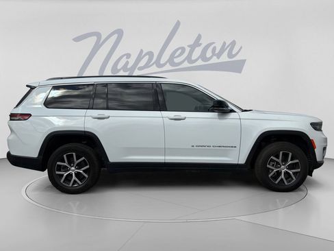 Used 2024 Jeep Grand Cherokee L Limited w/ Trailer Tow Package AWD/4WD image 10