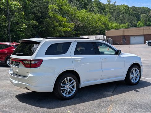 Used 2024 Dodge Durango GT RWD image 9