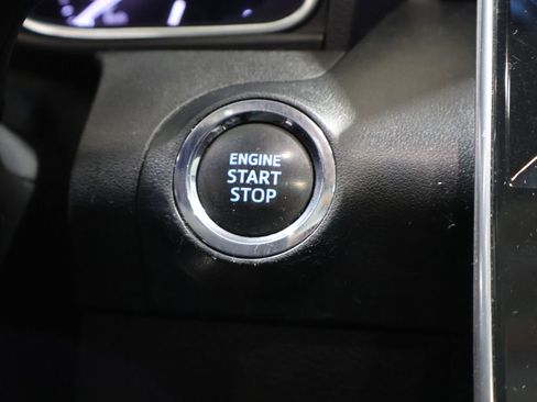 Used 2019 Toyota Avalon XLE w/ Moonroof Package FWD image 27