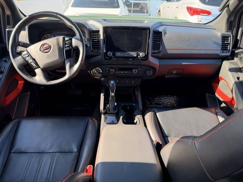 Used 2023 Nissan Frontier PRO-4X w/ Pro-4X Premium Package image 12