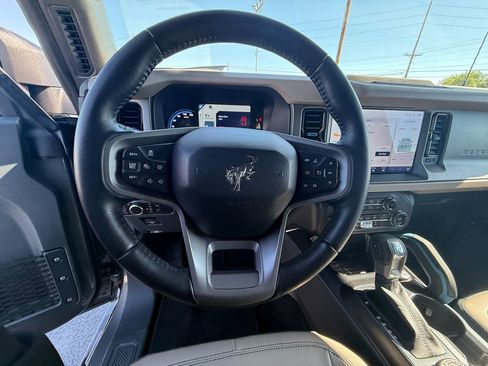 Used 2024 Ford Bronco Wildtrak AWD/4WD image 16