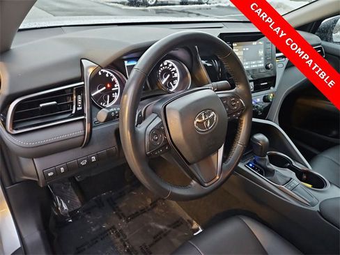 Used 2024 Toyota Camry SE image 10