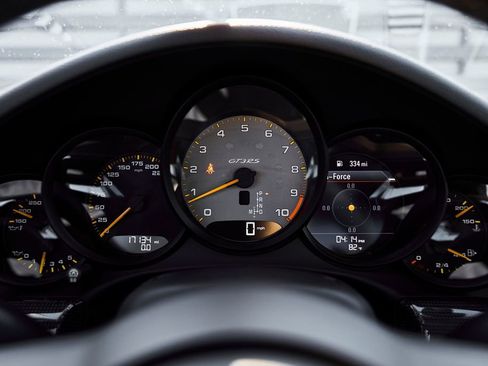 Used 2019 Porsche 911 GT3 RS RWD image 52
