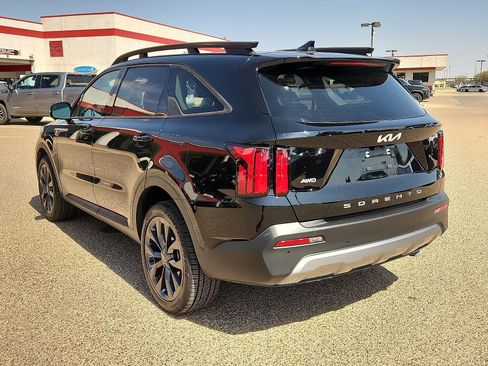 Used 2022 Kia Sorento SX Prestige w/ Rust Color Package AWD/4WD image 3