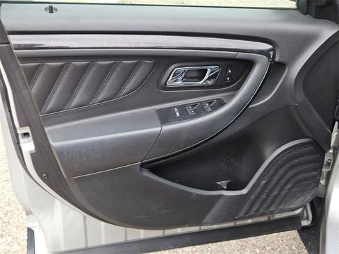 Used 2011 Ford Taurus Limited image 10