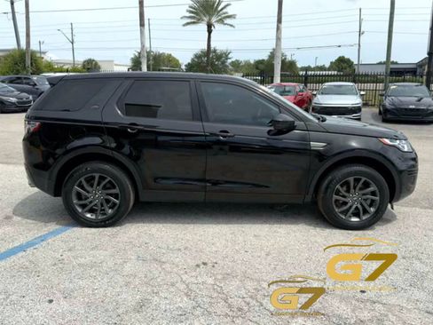 Used 2019 Land Rover Discovery Sport SE AWD/4WD image 4