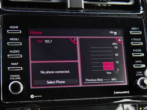 Used 2021 Toyota Prius LE image 18