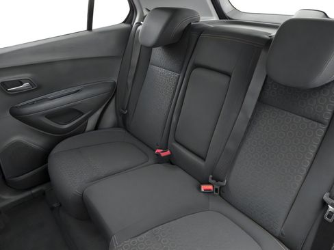 Used 2017 Chevrolet Trax LS image 17