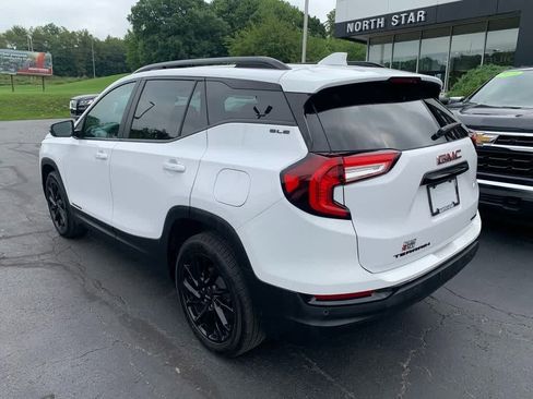 Certified 2023 GMC Terrain SLE w/ Driver Convenience Package AWD/4WD image 3