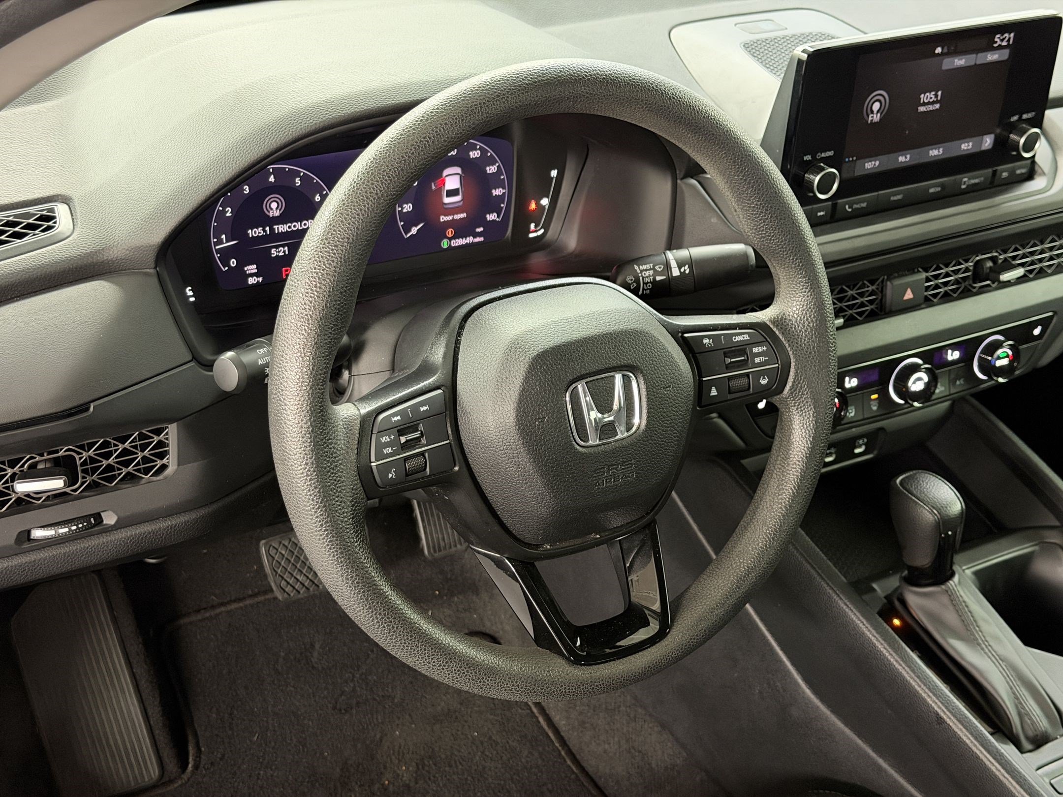 Certified 2023 Honda Accord EX image 27