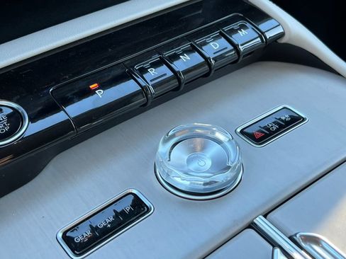New 2026 Lincoln Navigator L Reserve w/ Jet Appearance Package AWD/4WD image 25