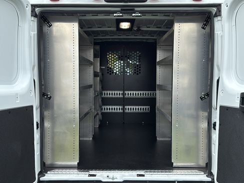 Used 2025 RAM ProMaster 2500 w/ Premium Convenience Group image 23