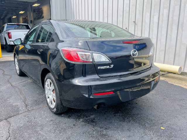Used 2013 MAZDA MAZDA3 i SV w/ Convenience Pkg FWD image 6