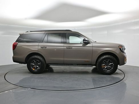 New 2026 Ford Expedition Tremor image 27