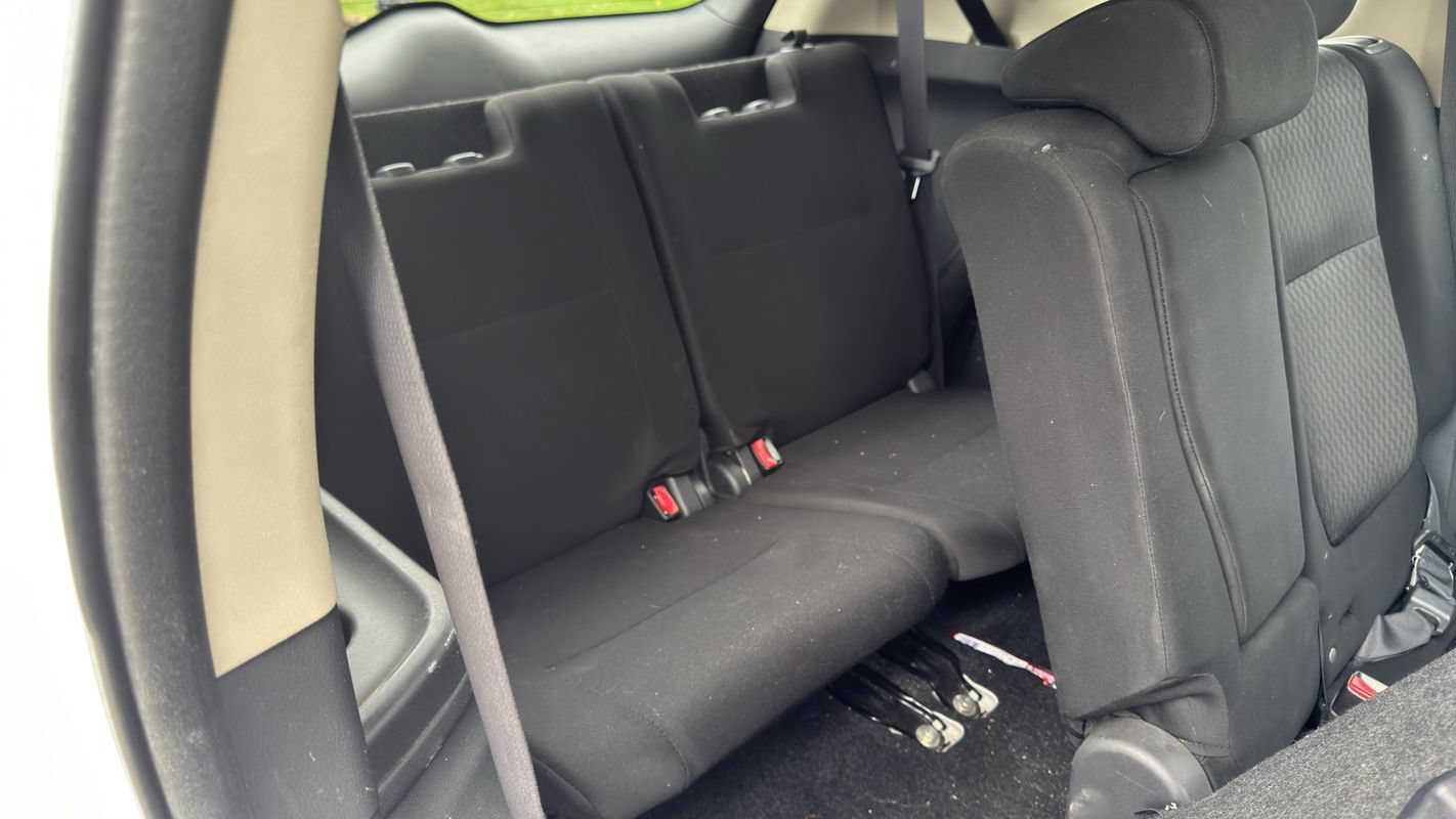 Used 2014 Mitsubishi Outlander SE FWD image 25