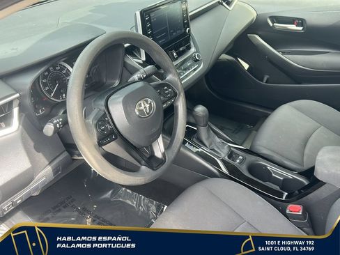 Used 2020 Toyota Corolla LE FWD image 11