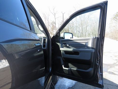 Used 2019 RAM 1500 Classic Warlock w/ Electronics Group image 11