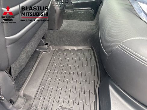 Used 2023 Subaru Outback Touring XT image 18