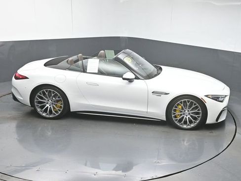 Used 2023 Mercedes-Benz SL 63 AMG 4MATIC image 44