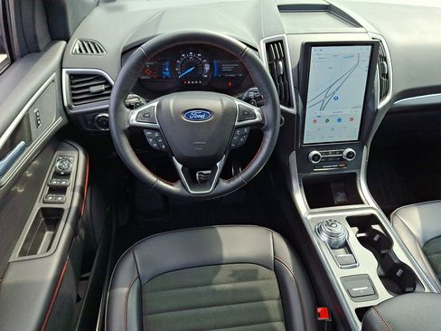 Certified 2023 Ford Edge ST-Line w/ Class II Trailer Tow Package AWD/4WD image 11