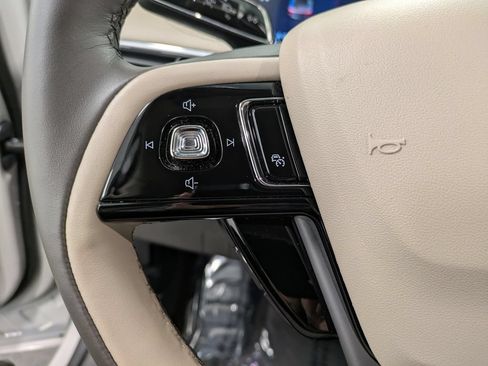 Used 2023 Lincoln Corsair Reserve FWD image 17