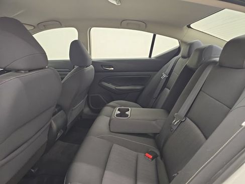 Used 2019 Nissan Altima 2.5 S FWD image 16