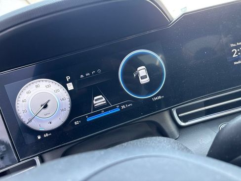 Used 2025 Hyundai Elantra SEL FWD image 8