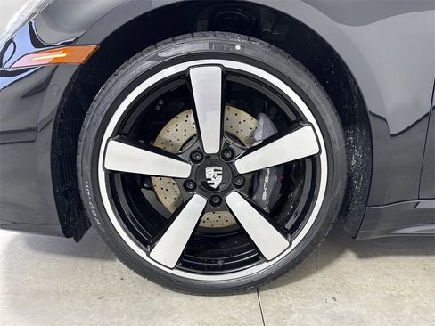 New 2026 Porsche 911 Carrera image 13