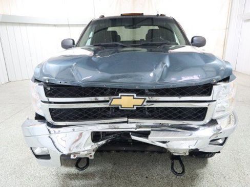 Used 2013 Chevrolet Silverado 2500 LT w/ Interior Plus Package AWD/4WD image 7
