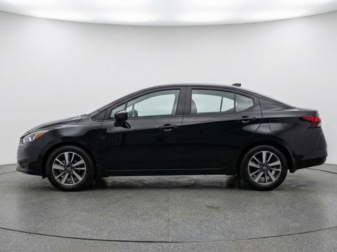 Used 2025 Nissan Versa SV FWD image 5