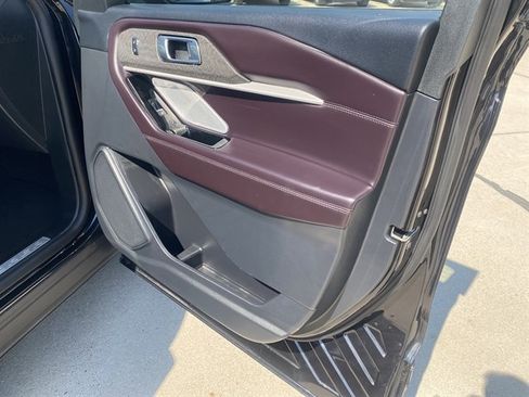 Used 2026 Ford Explorer Platinum AWD/4WD image 6