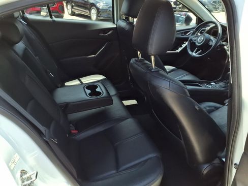 Used 2017 MAZDA MAZDA3 Touring FWD image 21